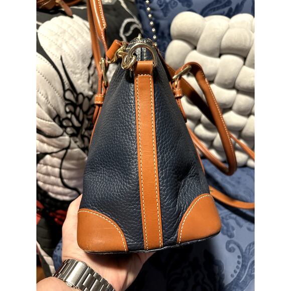 Vintage Dooney and Bourke Double Handle Satchel Navy and Tan - Picture 6 of 9